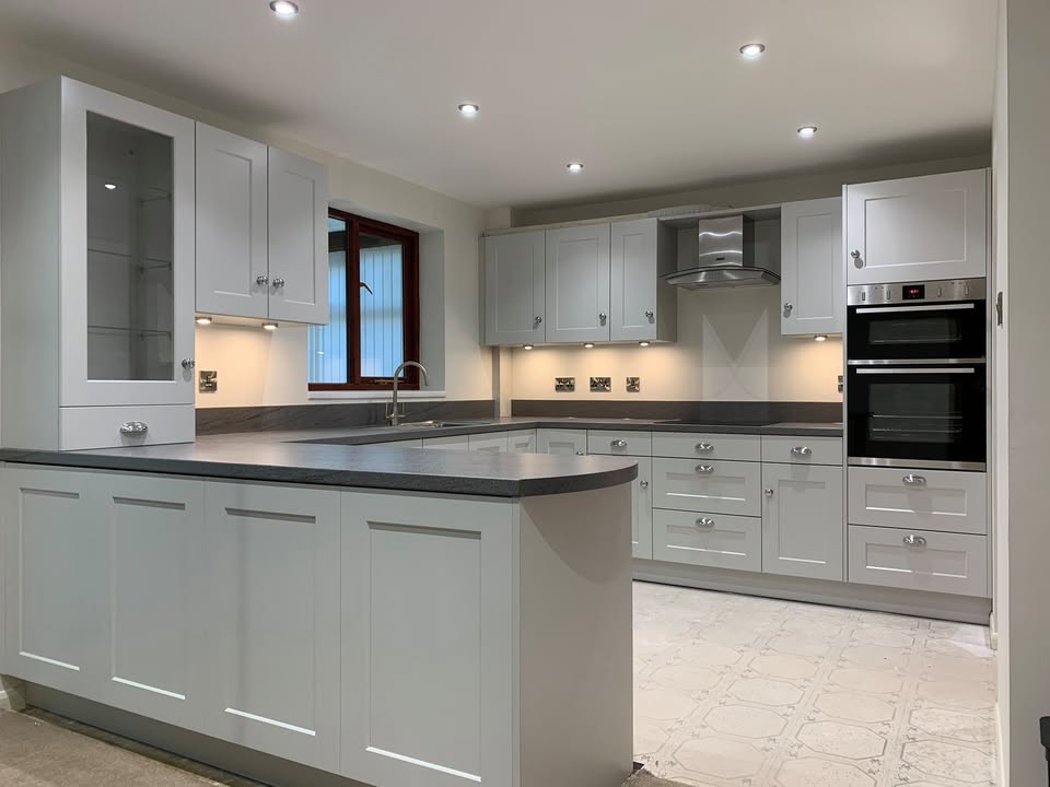 Shaker kitchens with stone worktops